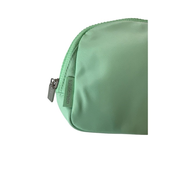 New Lululemon Everywhere Belt Bag 1L Crossbody‎ Waist Fanny Pack Zipper - Picture 5 of 9